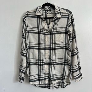American Eagle Boyfriend Fit Plaid Button Up